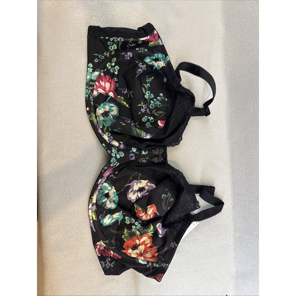 Torrid Bra 46D, Full Coverage Unlined Bombshell Lace Straight Back